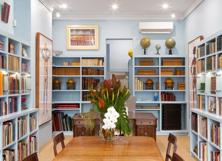Douglas Stewart Fine Books shop photo